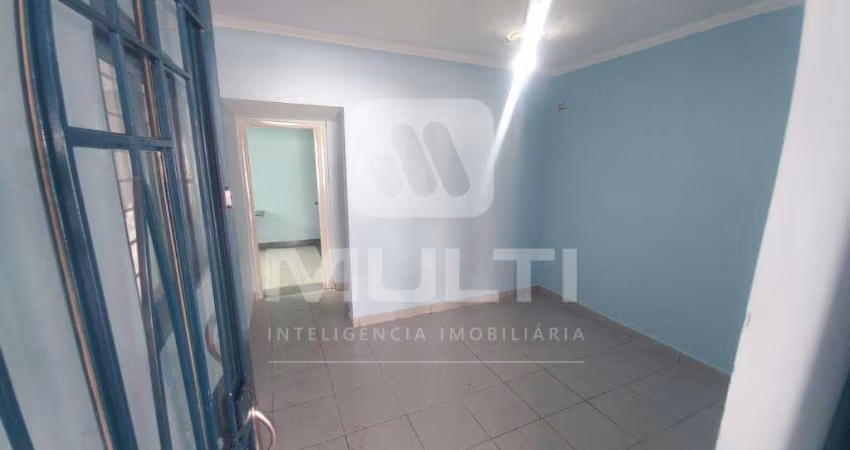 Casa com 2 quartos à venda no Centro, Uberlândia 