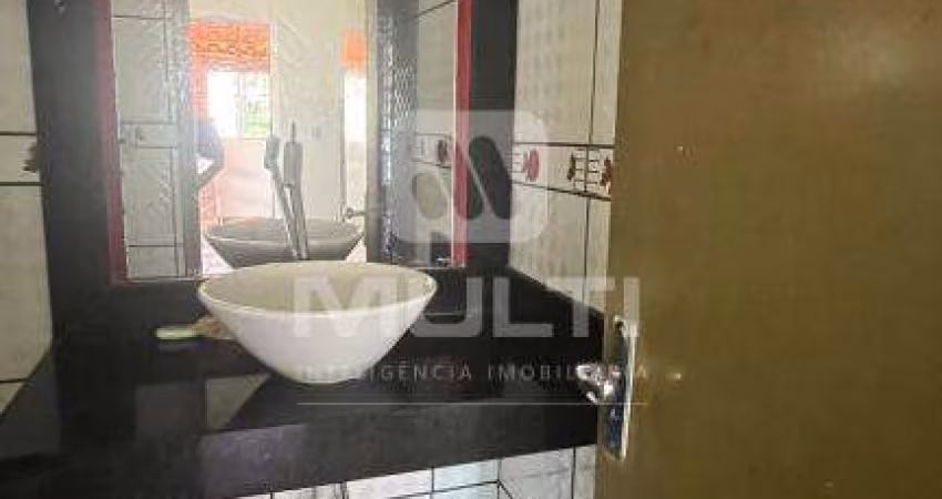 Casa com 5 quartos à venda no Luizote de Freitas, Uberlândia 
