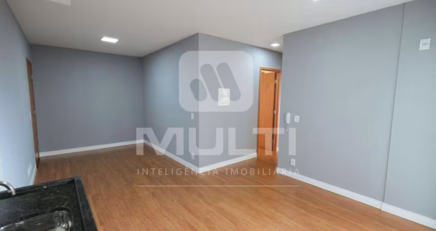 Apartamento com 2 quartos à venda no Residencial Lago Azul, Uberlândia 
