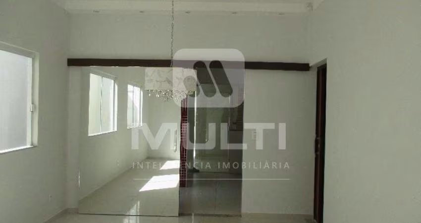 Casa com 3 quartos à venda no Alto Umuarama, Uberlândia 