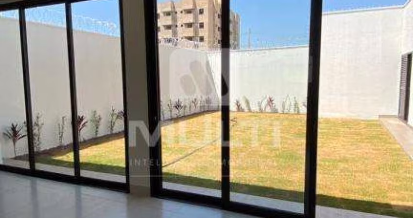 Casa com 3 quartos à venda no Novo Mundo, Uberlândia 