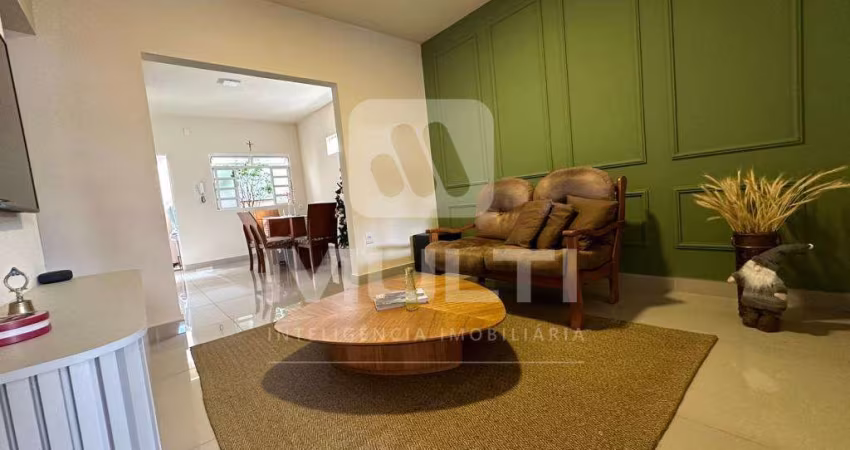 Casa com 4 quartos à venda no Centro, Uberlândia 