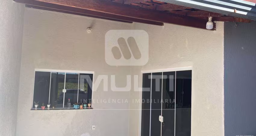 Casa com 3 quartos à venda no Shopping Park, Uberlândia 