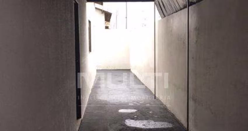 Casa com 2 quartos à venda no Marta Helena, Uberlândia 