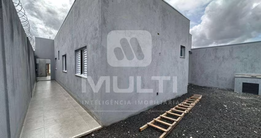 Casa com 3 quartos à venda no Jardim Auroras, Uberlândia 