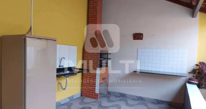 Casa com 3 quartos à venda no Mansour, Uberlândia 