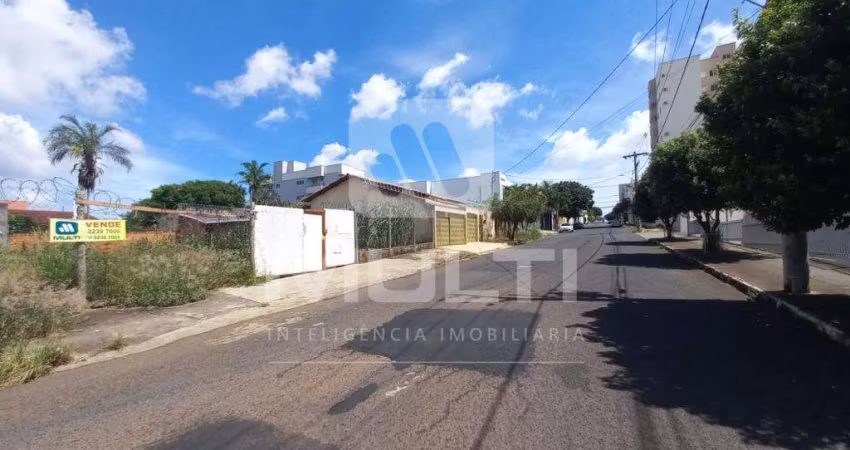 Terreno à venda no Santa Mônica, Uberlândia 