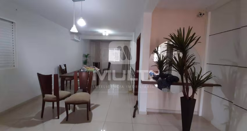 Casa com 4 quartos à venda no Lidice, Uberlândia 