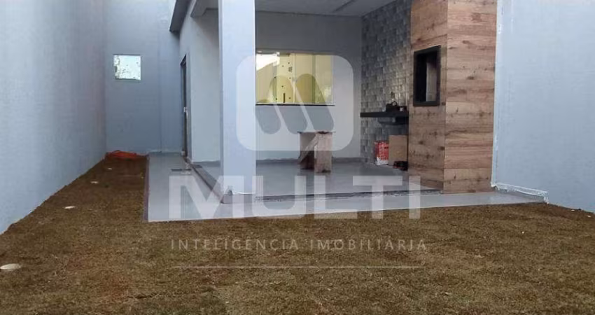 Casa com 3 quartos à venda no Jardim Auroras, Uberlândia 