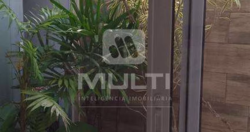 Casa com 2 quartos à venda no Jardim Califórnia, Uberlândia 