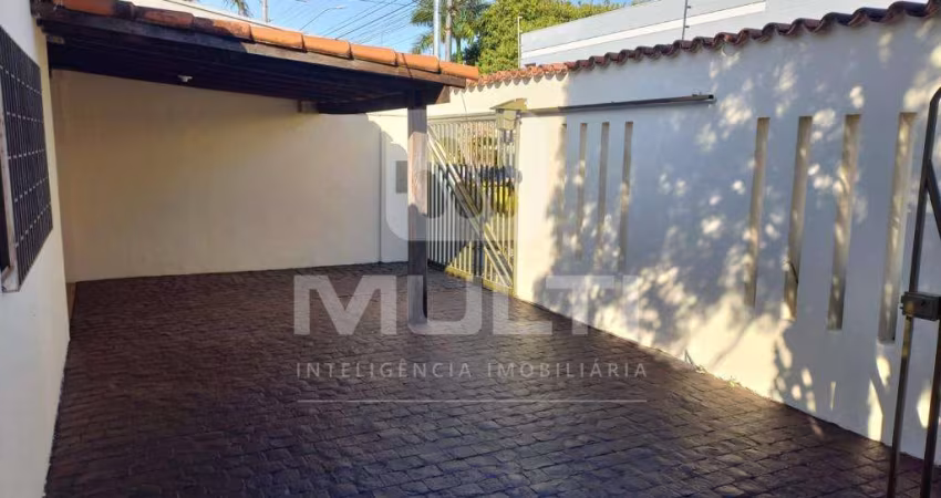 Casa com 3 quartos à venda no Santa Mônica, Uberlândia 