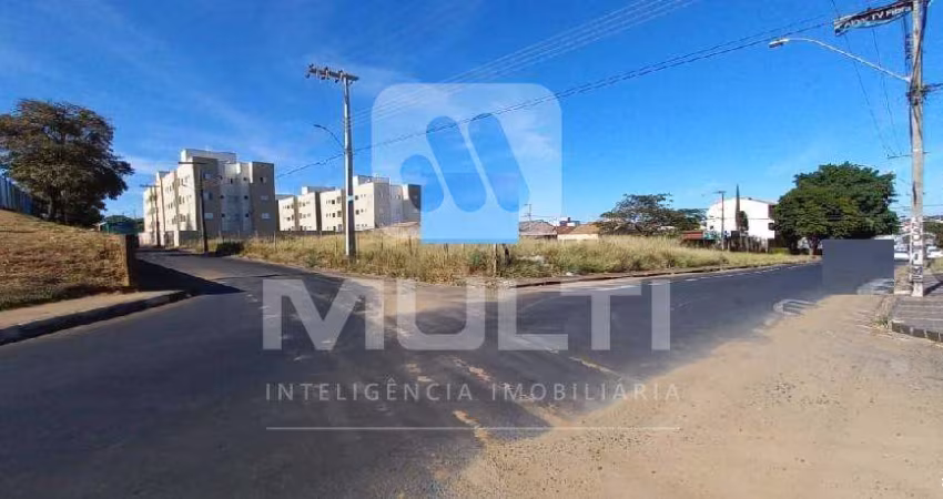 Terreno comercial à venda no Santa Mônica, Uberlândia 