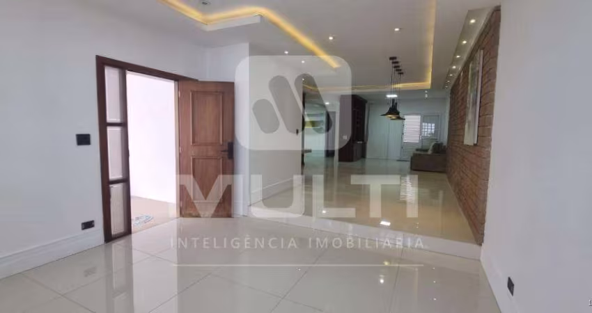 Casa com 3 quartos à venda no Vigilato Pereira, Uberlândia 