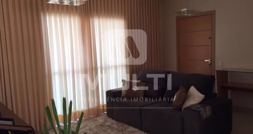Apartamento com 3 quartos à venda no Copacabana, Uberlândia 