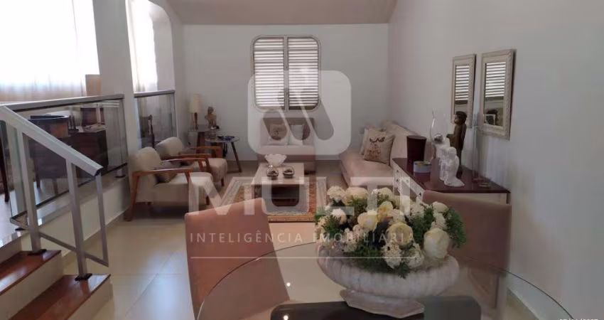 Casa com 4 quartos à venda no Osvaldo Rezende, Uberlândia 