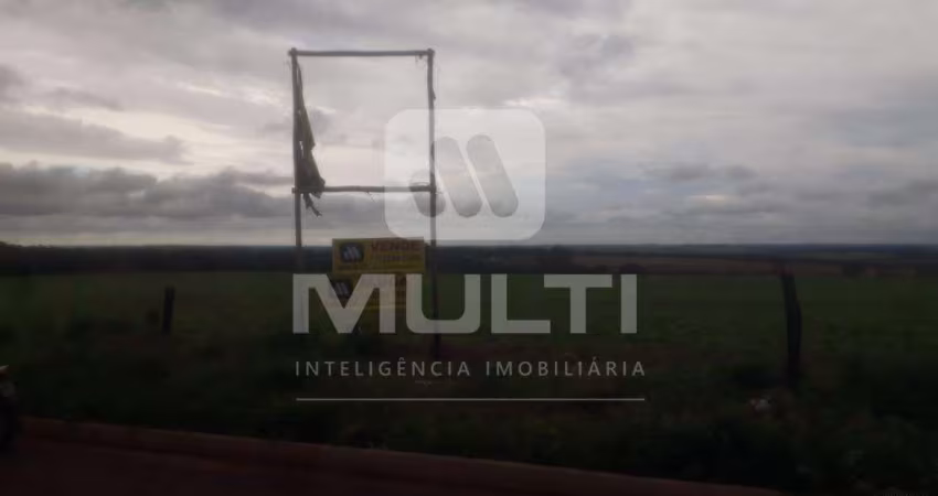 Terreno à venda no Morada Nova, Uberlândia 
