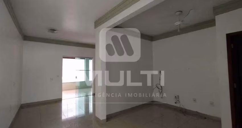 Casa com 2 quartos à venda na Cidade Jardim, Uberlândia 