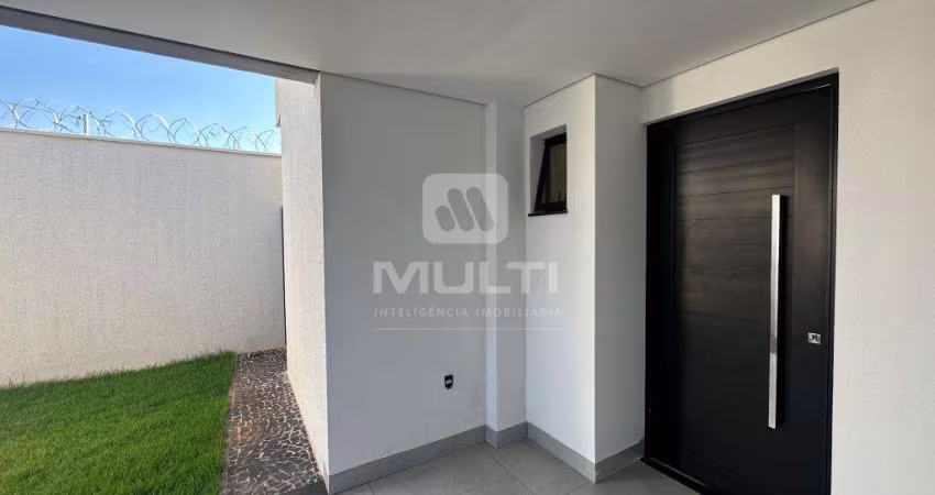 Casa com 3 quartos à venda no Jardim Auroras, Uberlândia 