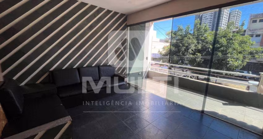 Apartamento com 3 quartos para alugar no Tabajaras, Uberlândia 