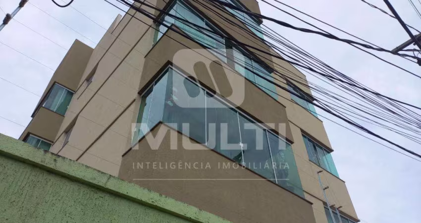 Apartamento com 3 quartos para alugar no Brasil, Uberlândia 