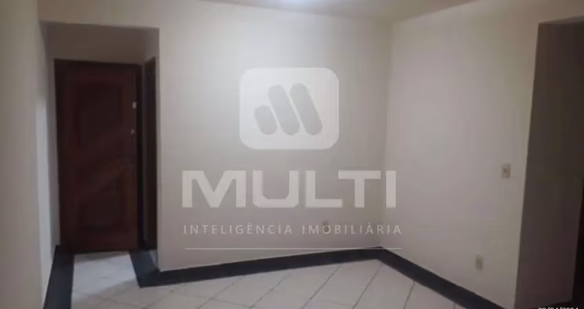 Apartamento com 3 quartos para alugar no Santa Mônica, Uberlândia 