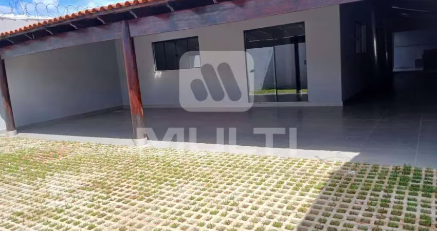 Casa com 4 quartos para alugar no Alto Umuarama, Uberlândia 