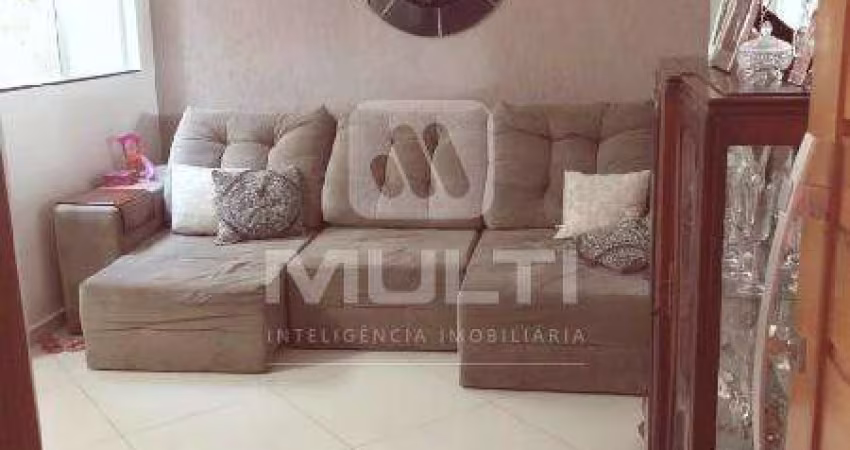 Casa com 3 quartos para alugar no Nova Uberlândia, Uberlândia 