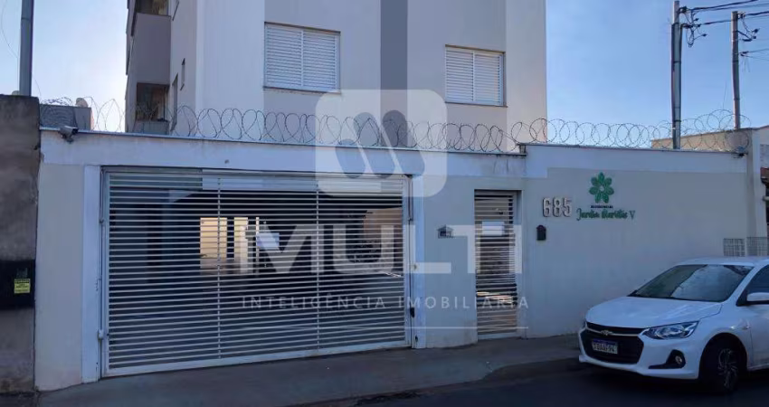 Apartamento com 2 quartos para alugar no Aclimação, Uberlândia 