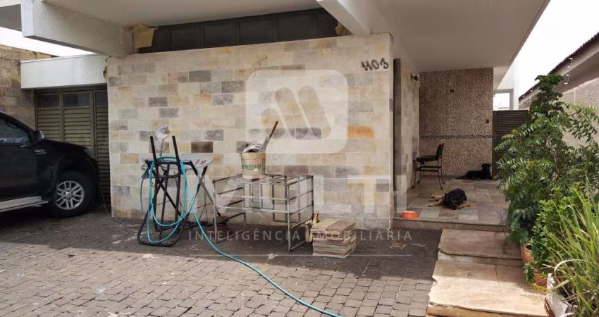 Casa com 5 quartos para alugar na Nossa Senhora Aparecida, Uberlândia 