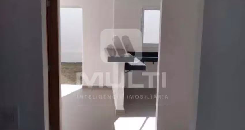 Casa em condomínio fechado com 3 quartos à venda no Valparaíso, Uberlândia 