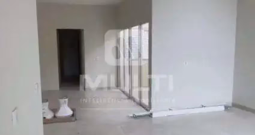 Casa com 3 quartos à venda no Conjunto Segismundo Pereira, Uberlândia 