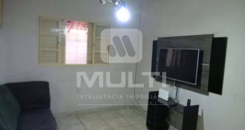Casa com 3 quartos à venda no Santa Mônica, Uberlândia 