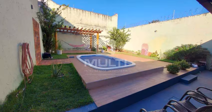 Casa com 3 quartos à venda no Presidente Roosevelt, Uberlândia 