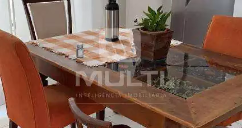 Casa com 3 quartos à venda no Jardim Karaíba, Uberlândia 