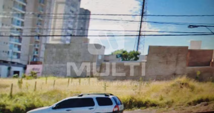 Terreno comercial à venda no Bosque dos Buritis, Uberlândia 