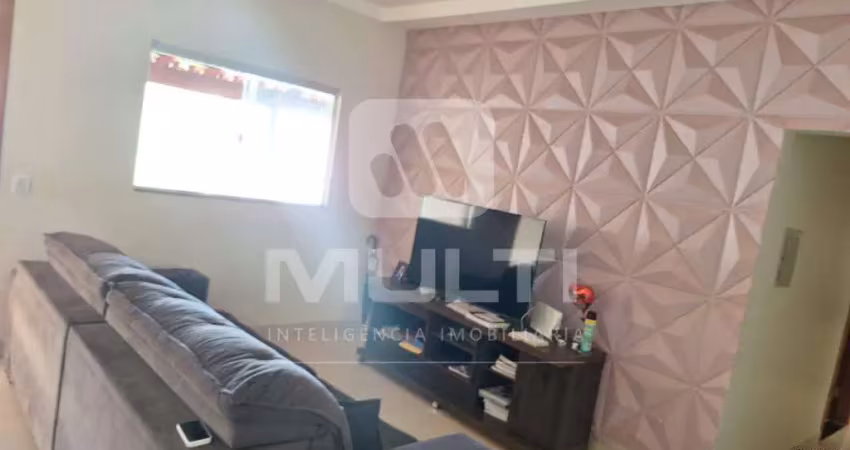 Casa com 3 quartos à venda em New Golden Ville, Uberlândia 