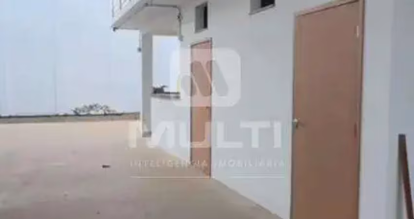 Barracão / Galpão / Depósito à venda no Novo Mundo, Uberlândia 