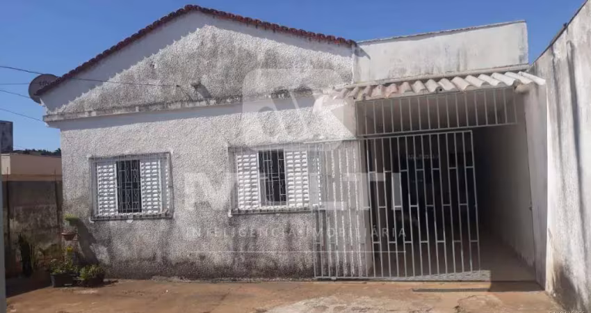 Casa com 3 quartos à venda no Martins, Uberlândia 