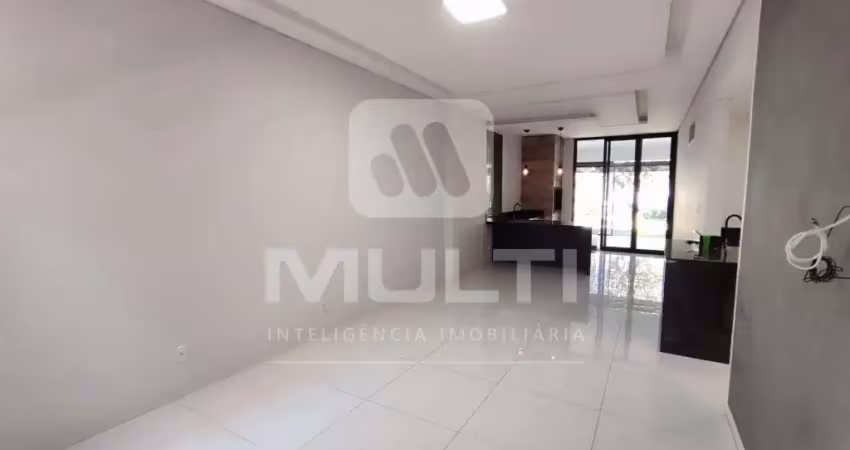 Casa com 4 quartos à venda no Santa Mônica, Uberlândia 