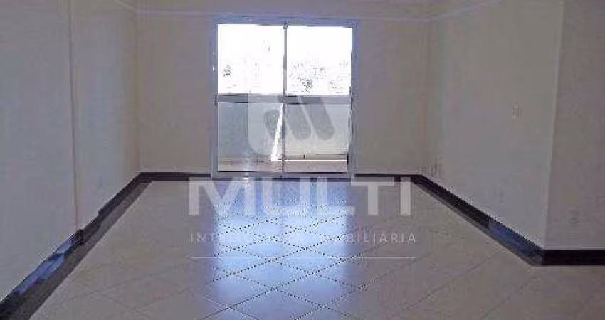 Apartamento com 4 quartos para alugar em Saraiva, Uberlândia 