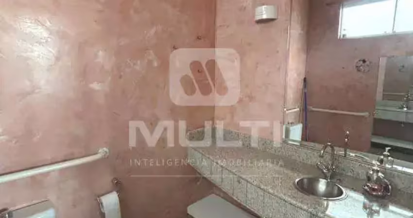 Sala comercial para alugar no Centro, Uberlândia 