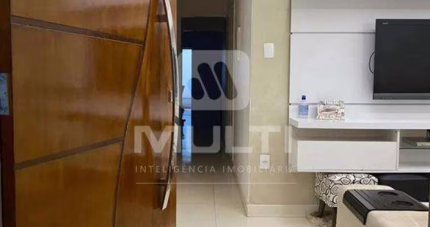 Casa com 3 quartos para alugar no Presidente Roosevelt, Uberlândia 