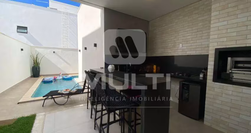 Casa em condomínio fechado com 3 quartos à venda no Nova Uberlândia, Uberlândia 