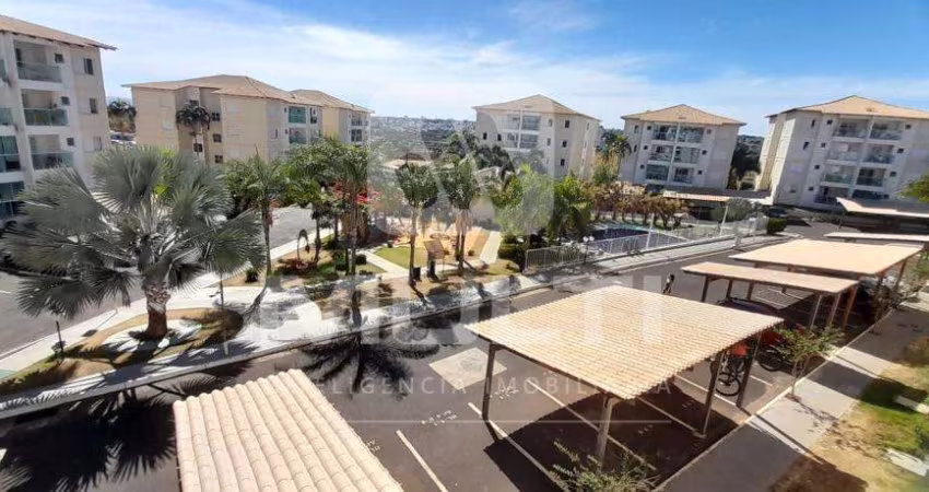 Apartamento com 2 quartos para alugar no Alto Umuarama, Uberlândia 