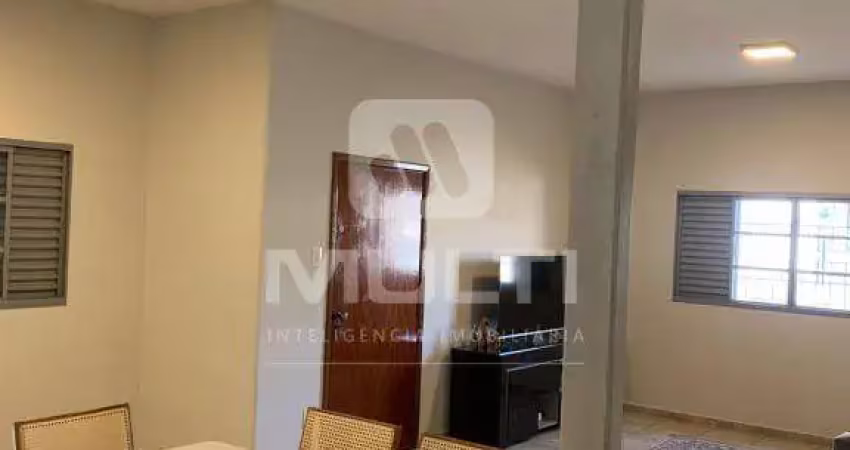 Casa comercial à venda no Martins, Uberlândia 