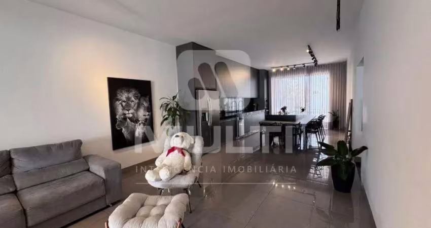 Casa com 3 quartos à venda no Jardim das Palmeiras, Uberlândia 