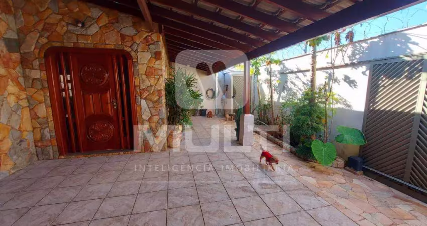 Casa com 3 quartos à venda no Maravilha, Uberlândia 