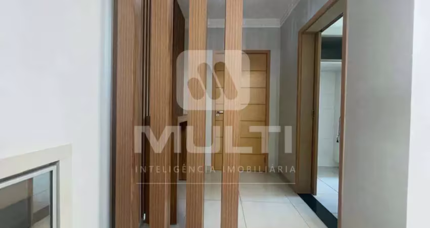 Apartamento com 3 quartos à venda no Santa Mônica, Uberlândia 