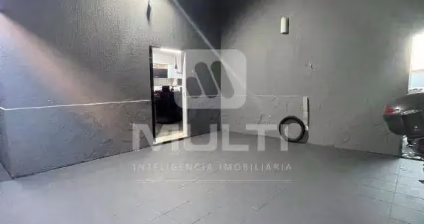 Casa com 3 quartos à venda no Santa Mônica, Uberlândia 
