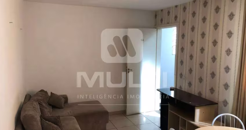 Apartamento com 2 quartos para alugar no Martins, Uberlândia 